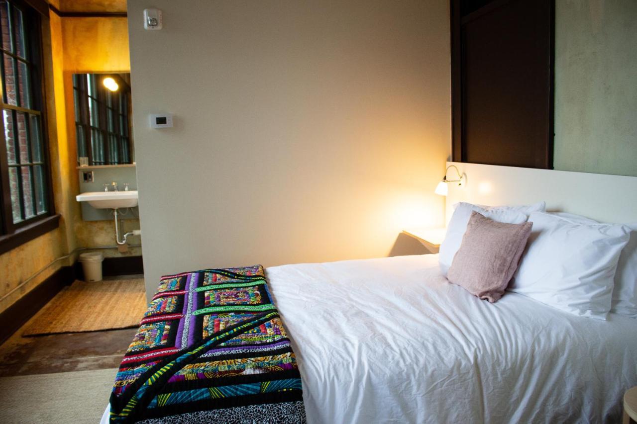 Travelers Hotel 克拉克斯代尔 外观 照片
