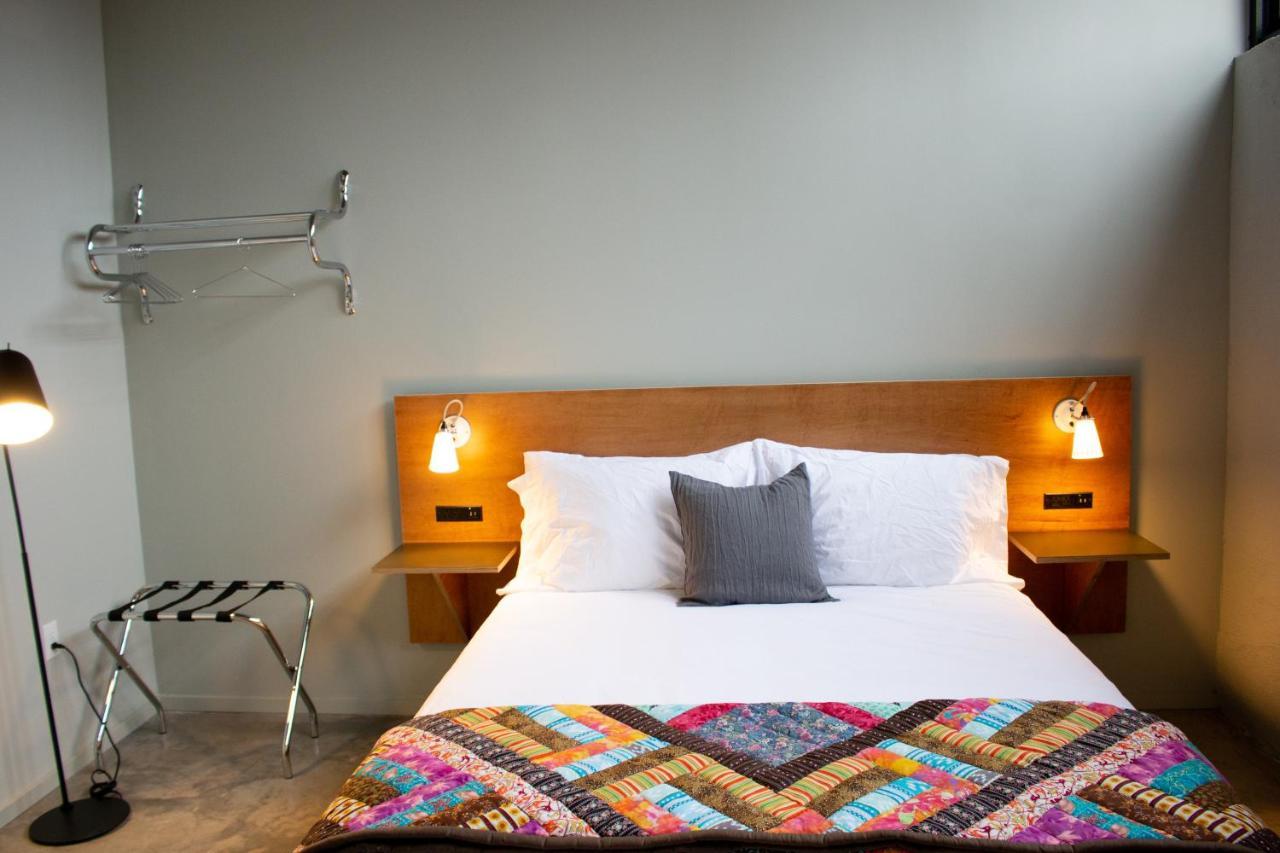 Travelers Hotel 克拉克斯代尔 外观 照片