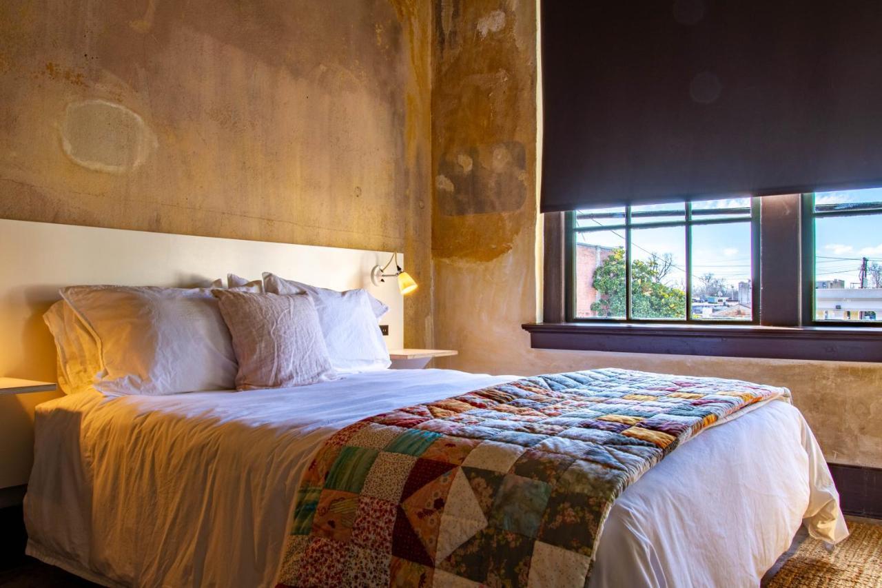 Travelers Hotel 克拉克斯代尔 外观 照片
